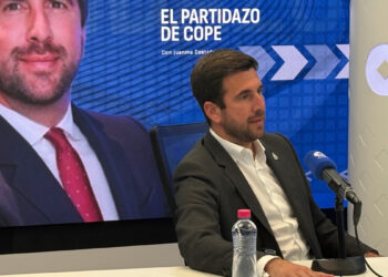 Enrique Riquelme da pistas sobre sus fichajes: un jugador español que irá al Mundial y un entrenador con equipo