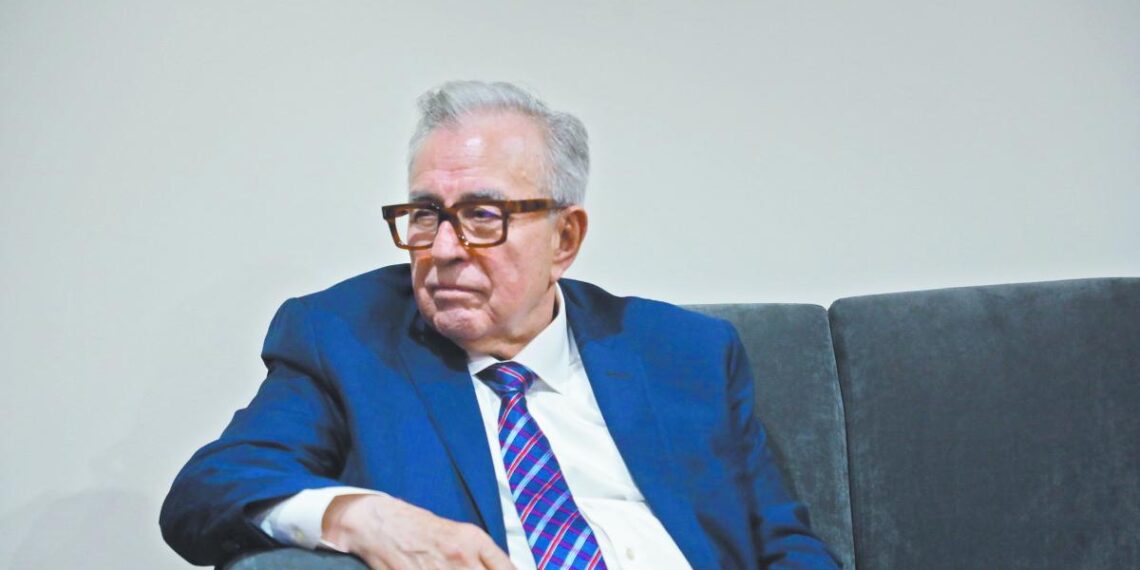 Rocha va a declarar a FGR; seguirá con la “frente en alto”