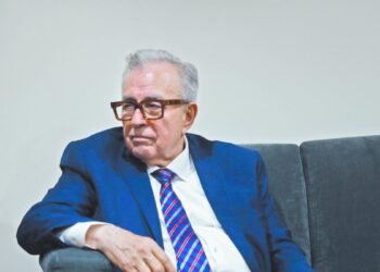 Rocha va a declarar a FGR; seguirá con la “frente en alto”