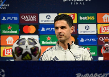 Arteta: "He visto todos los penaltis del año... y el de Madueke sí lo es"