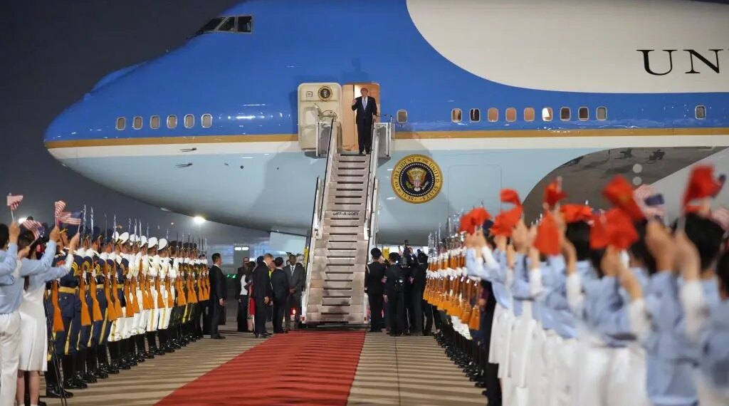 Trump aterriza en Pekín mientras en Taiwan están inquietos por posibles presiones de Xi Jinping sobre la venta de armas estadounidenses
