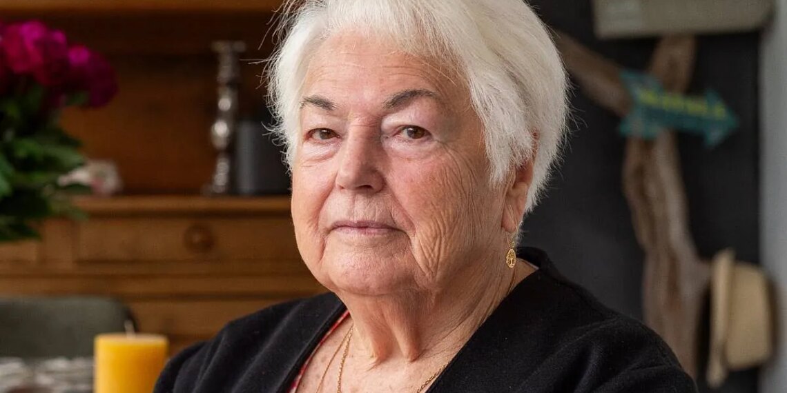 Una viuda francesa de 85 años detenida en EE.UU. denuncia su experiencia en un centro migratorio: "Algunas mujeres no sabían dónde estaban sus hijos"