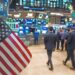 Wall Street cierra mixto; S&P 500 marca nuevo máximo por optimismo sobre IA