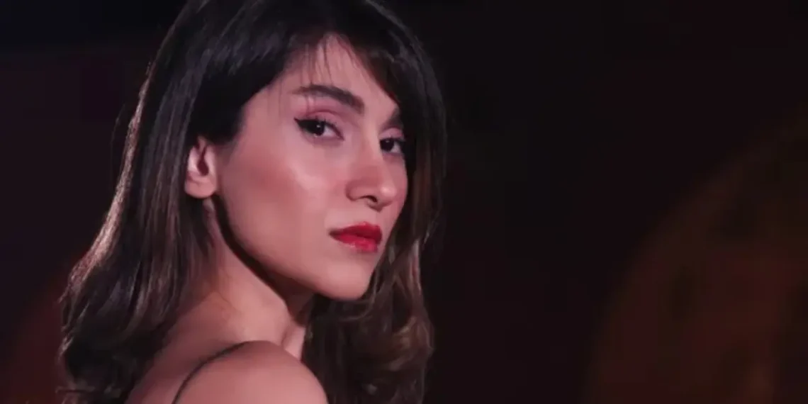 74 latigazos por cantar: la condena que enfrenta una artista iraní tras un concierto en YouTube