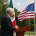 Irrumpe AMLO, critica a Trump y agita la relación