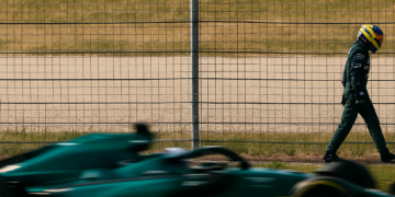 Aston Martin deja más lejos todavía a Fernando Alonso