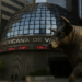 Bolsa mexicana cae tras anuncio de la Fed; acciones de Peñoles lideran el descenso