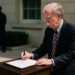 El crítico y ex asesor de Donald Trump John Bolton se declara culpable de haber conservado información privilegiada