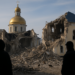 Ataque ruso en Kiev daña catedral ortodoxa y deja 11 muertos