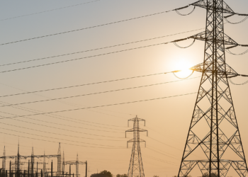 CFE va por 99.99% de electrificación nacional al 2028