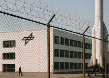El Centro Aeroespacial Alemán publica su historia cómplice con el nazismo:  persecución, experimentos con seres humanos y trabajos forzados