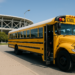 Así se va al estadio en Miami... ¡en autobús escolar!