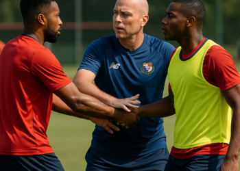 Tensión en el entrenamiento de Panamá: Waterman y 'Puma' Rodríguez tuvieron que ser separados