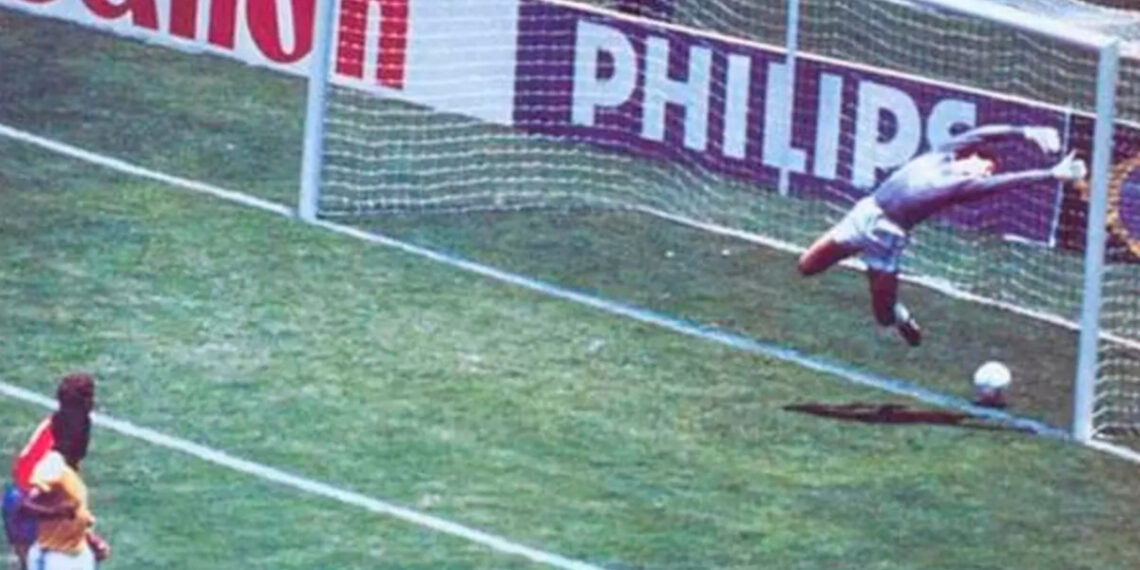 40 años del no gol más famoso de la historia de España: la volea de Míchel a Brasil