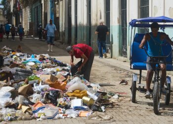 Expertos cubanos y latinoamericanos reflexionan sobre el futuro de la isla: "O nos organizamos en Cuba o nos pasa por arriba la historia"