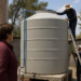 Gobernadora Delfina Gómez invierte en infraestructura para almacenar más de 50 millones de litros de agua en Texcoco; beneficia a productores de flor