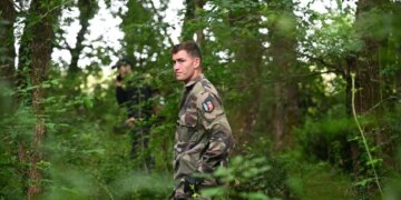 Buscando desesperadamente a Lyhanna: más de 1.600 desapariciones "inquietantes" de menores al año en Francia