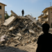 Saqueos en la zona cero de los terremotos de Venezuela: entre la desesperación y la delincuencia