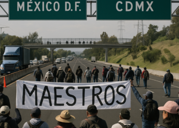Toman maestros casetas de ingreso a CDMX