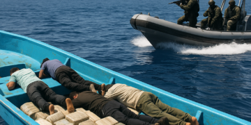 EEUU mata a otros tres presuntos narcotraficantes en un barco en el Pacífico en una campaña militar  que deja ya más de 200 fallecidos