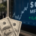 El dólar toca máximo de un año ante expectativas de alza de tipos de la Fed