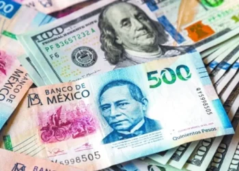 Peso mexicano avanza frente al dólar