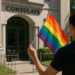 Simplifican trámites consulares para garantizar derechos de mexicanos LGBTTTIQ+ en el extranjero