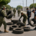 Militares y policías de Bolivia comienzan a levantar barricadas con el estado de excepción