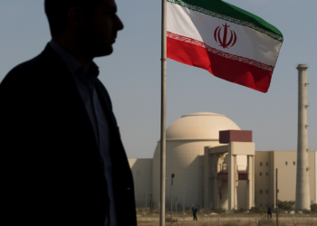 Ormuz, el material nuclear y las internas en Irán: un alto funcionario de Donald Trump reveló detalles del acuerdo de paz con Teherán