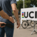 La UCI mete la tijera al material: límites a los ciclocomputadores y fin a los 'bolsillos aerodinámicos'