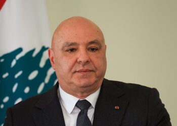 El Gobierno de Líbano dijo que el grupo terrorista Hezbollah aceptó detener los ataques contra Israel