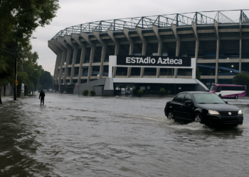 Colapsan lluvias oootra vez zona del Azteca