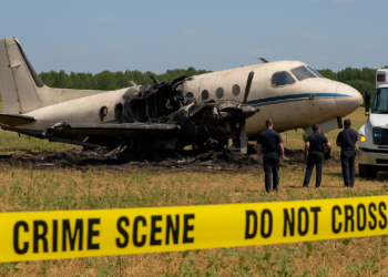 Se cree que ocho personas murieron en un accidente en la base aérea de EEUU