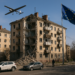 Rusia lanzó casi 300 drones contra Ucrania mientras presiona a Europa por el levantamiento de sanciones energéticas