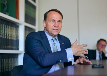 Radoslaw Sikorski, ministro de Exteriores de Polonia: "Rusia ya es una amenaza real: ha atacado a países de la OTAN"