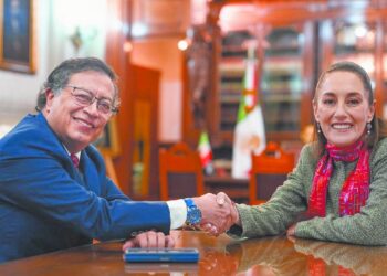 Sheinbaum menciona “fraude”; Petro, no