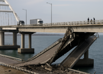 Ucrania hace saltar por los aires un puente en Crimea