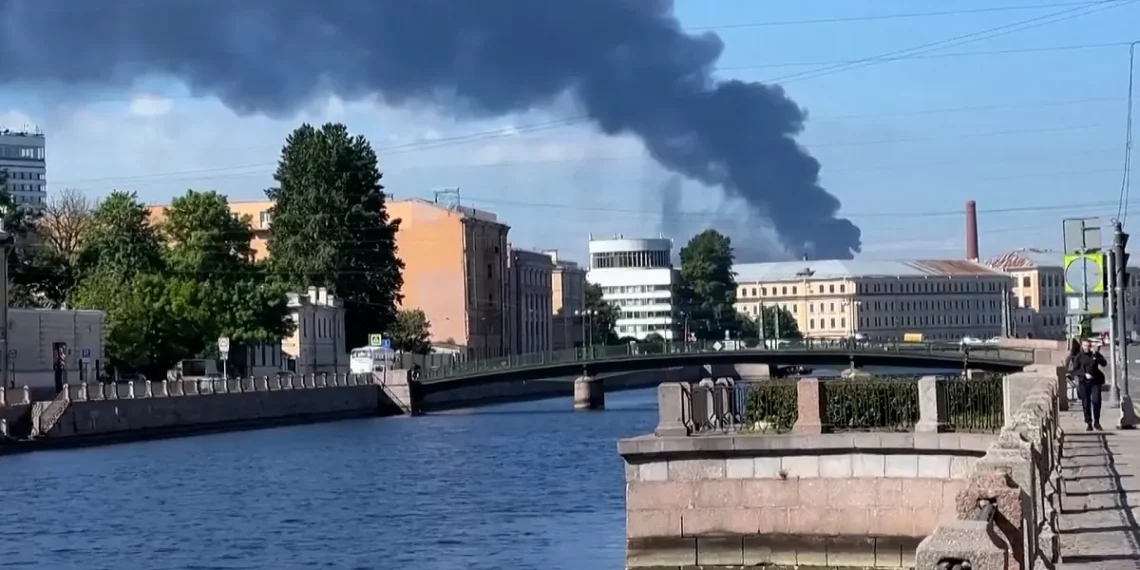 Ucrania lanza una oleada de ataques con 350 drones contra San Petersburgo y Moscú