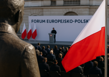 Zelensky no asistirá al foro de reconstrucción de Ucrania en Polonia en medio de la polémica por una unidad militar