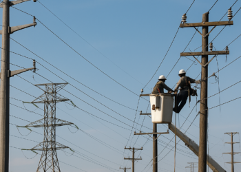 Con más de 2,900 obras de justicia energética, CFE avanza en la electrificación del país