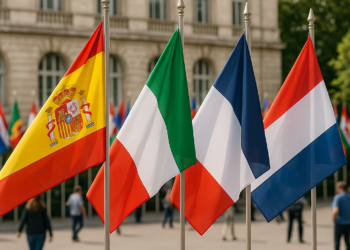 Verde, amarillo y rojo: los tres colores que comparten más de 25 banderas nacionales y el motivo que las une