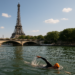 El Sena se rinde a los nadadores: París revive una hazaña histórica junto a la Torre Eiffel