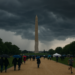 Ordenan evacuar National Mall ante llegada de tormentas