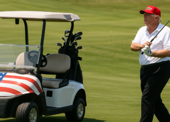 Kane: " Es una experiencia surrealista jugar al golf con Trump"