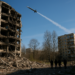 Autoridades de Kiev confirman ataque ruso con misiles; reportan varias explosiones