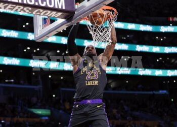 Va LeBron a Filadelfia y revela el porqué sigue jugando