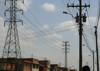 Más de 9.2 millones de colombianos no cuentan con luz