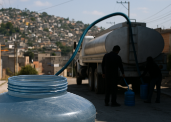 Deja fuga en Naucalpan a 30 mil vecinos sin agua
