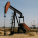 Petróleo llega a 100 dólares tras ataques de los hutíes
