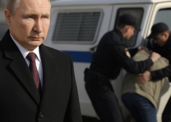 Putin exige actuar con firmeza ante los intentos de detención de cargueros